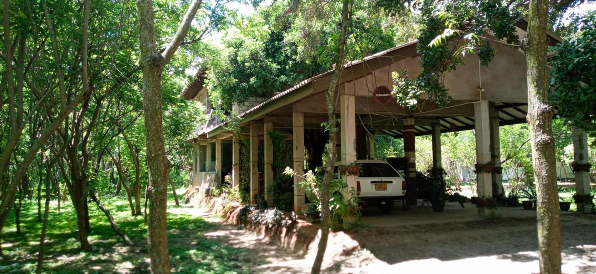 Hotel Lavish Eco Jungle Tissamaharama Esterno foto