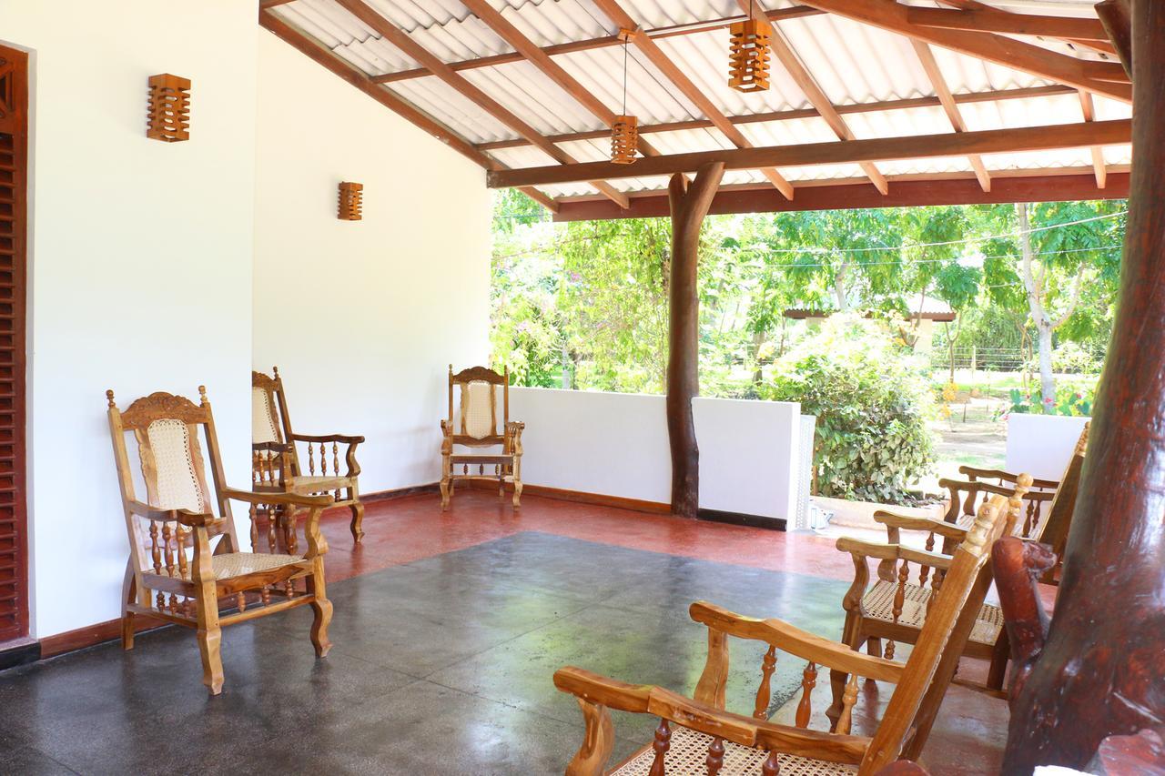Hotel Lavish Eco Jungle Tissamaharama Esterno foto