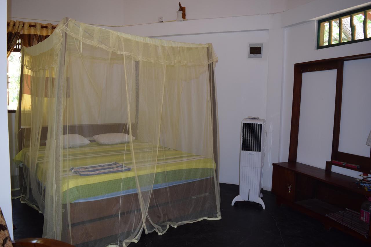 Hotel Lavish Eco Jungle Tissamaharama Esterno foto