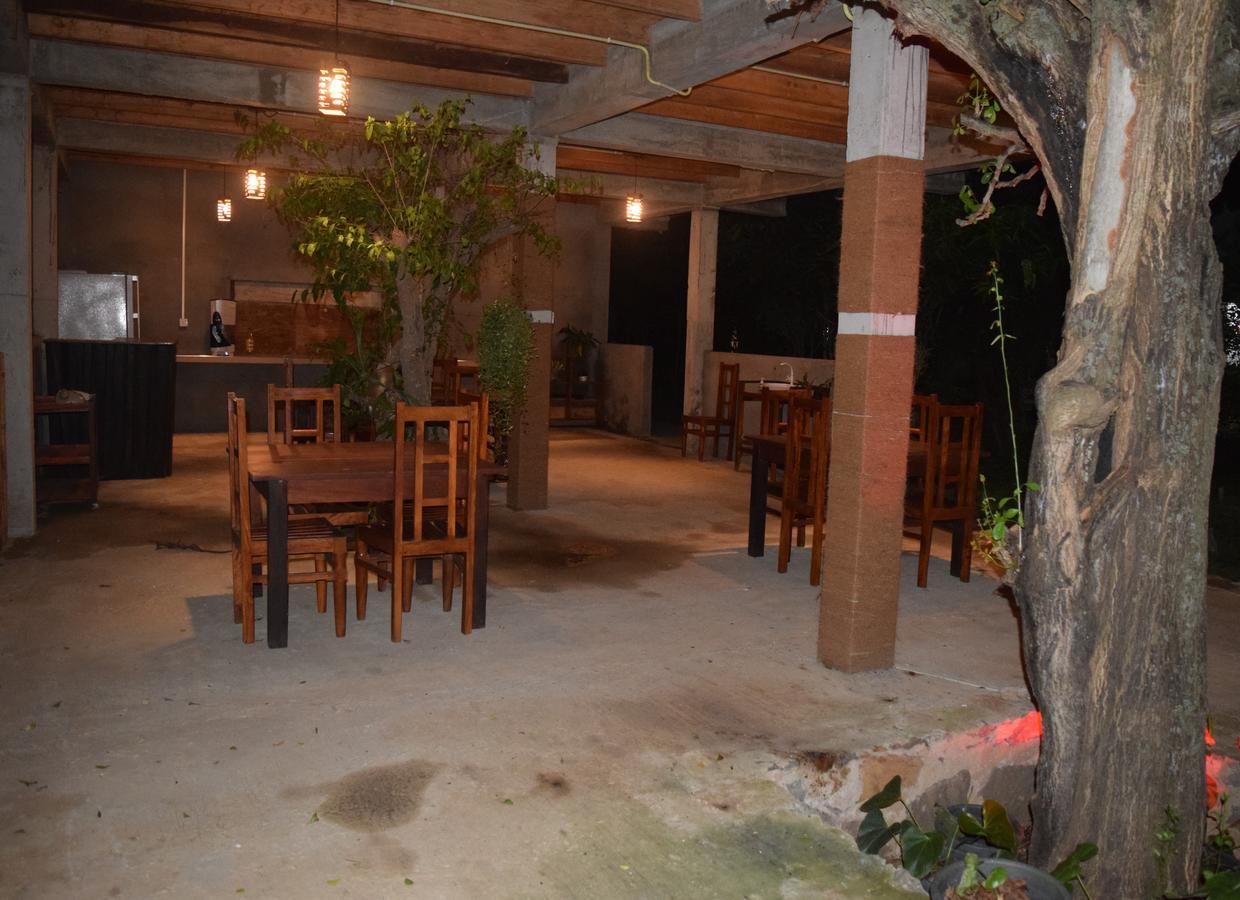 Hotel Lavish Eco Jungle Tissamaharama Esterno foto