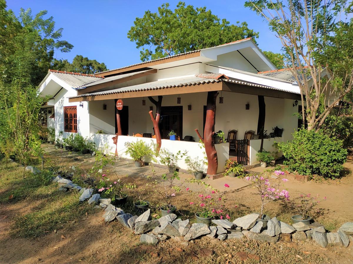 Hotel Lavish Eco Jungle Tissamaharama Esterno foto